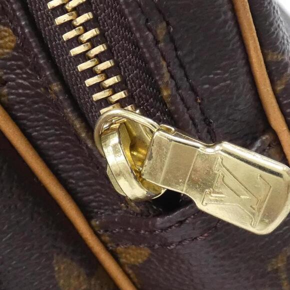 LOUIS VUITTON Brown Monogram Shoulder Bag - Picture 4 of 8